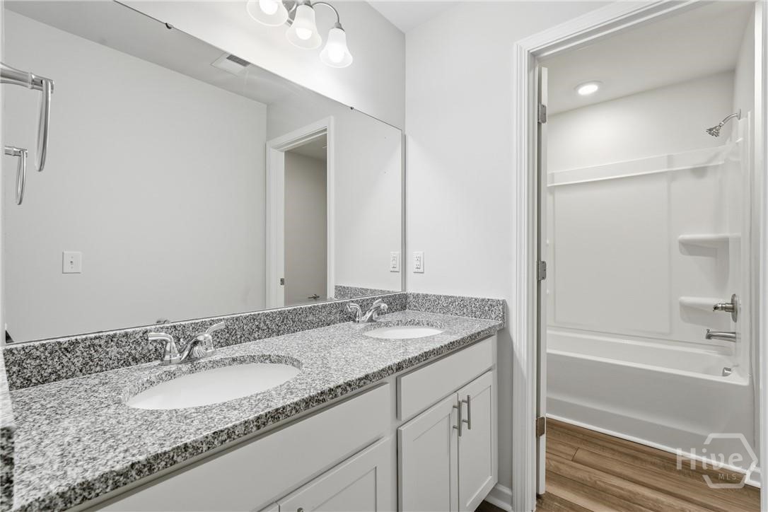 1013 Easthaven Boulevard Property Photo 32