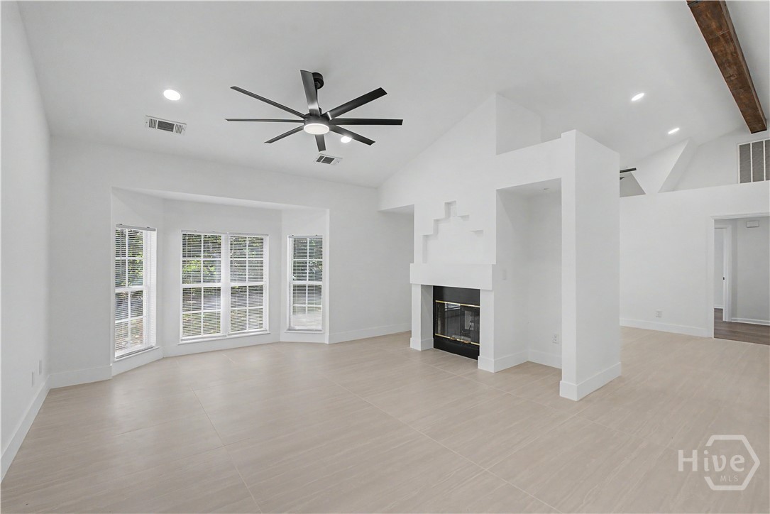 12 Cove Court Property Photo 4