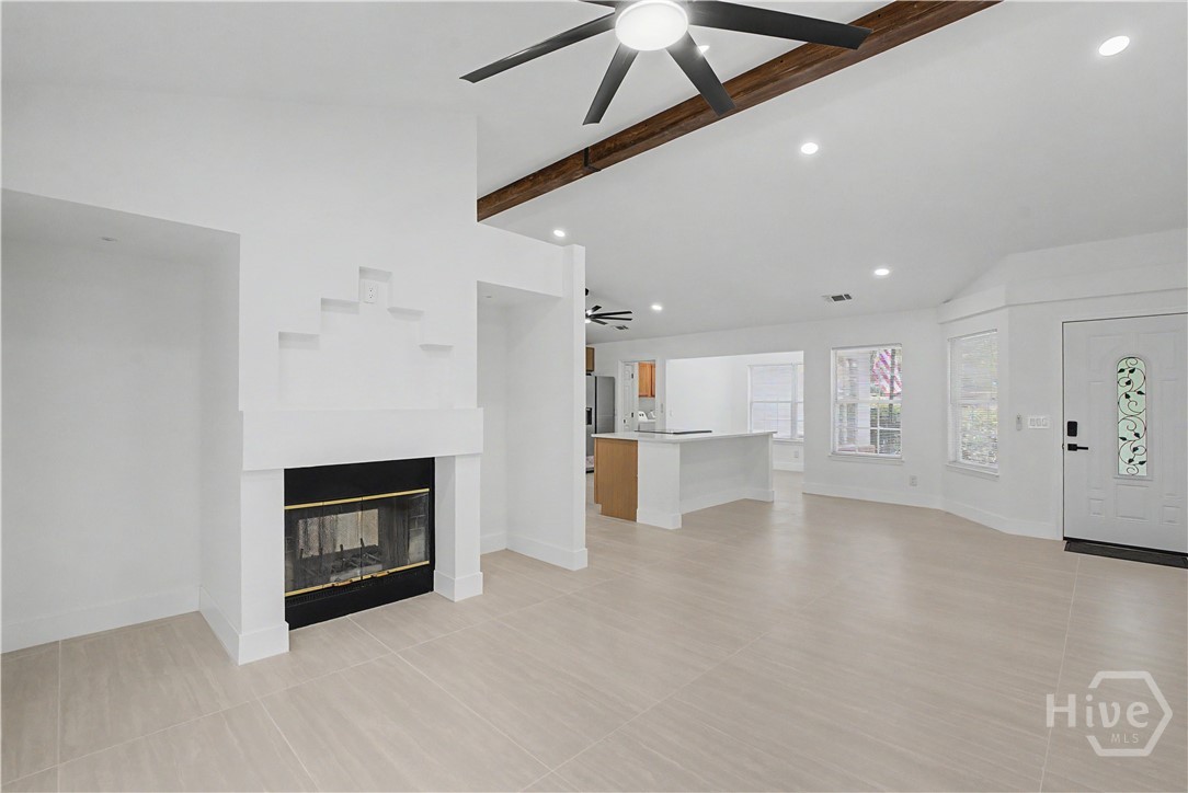 12 Cove Court Property Photo 5