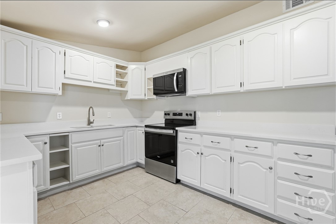 821 Walthour Road Property Photo 16