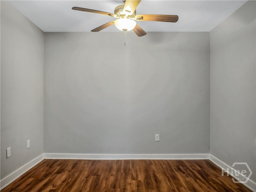 355 Commerce Place C Property Photo 25