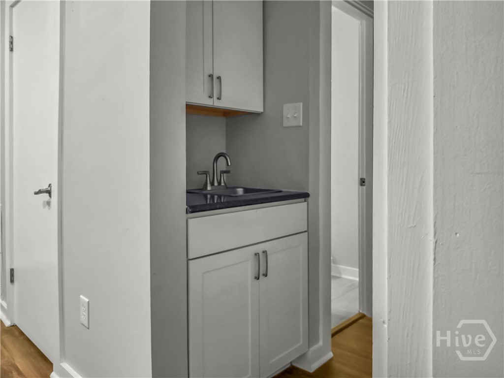355 Commerce Place C Property Photo 27