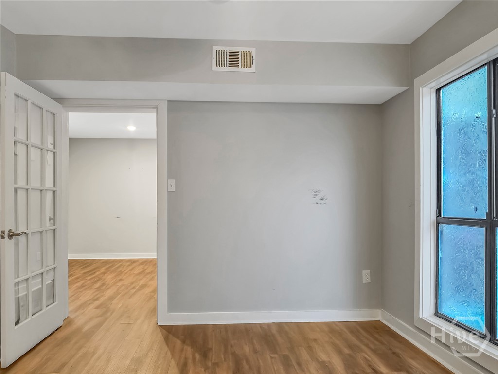 355 Commerce Place C Property Photo 29