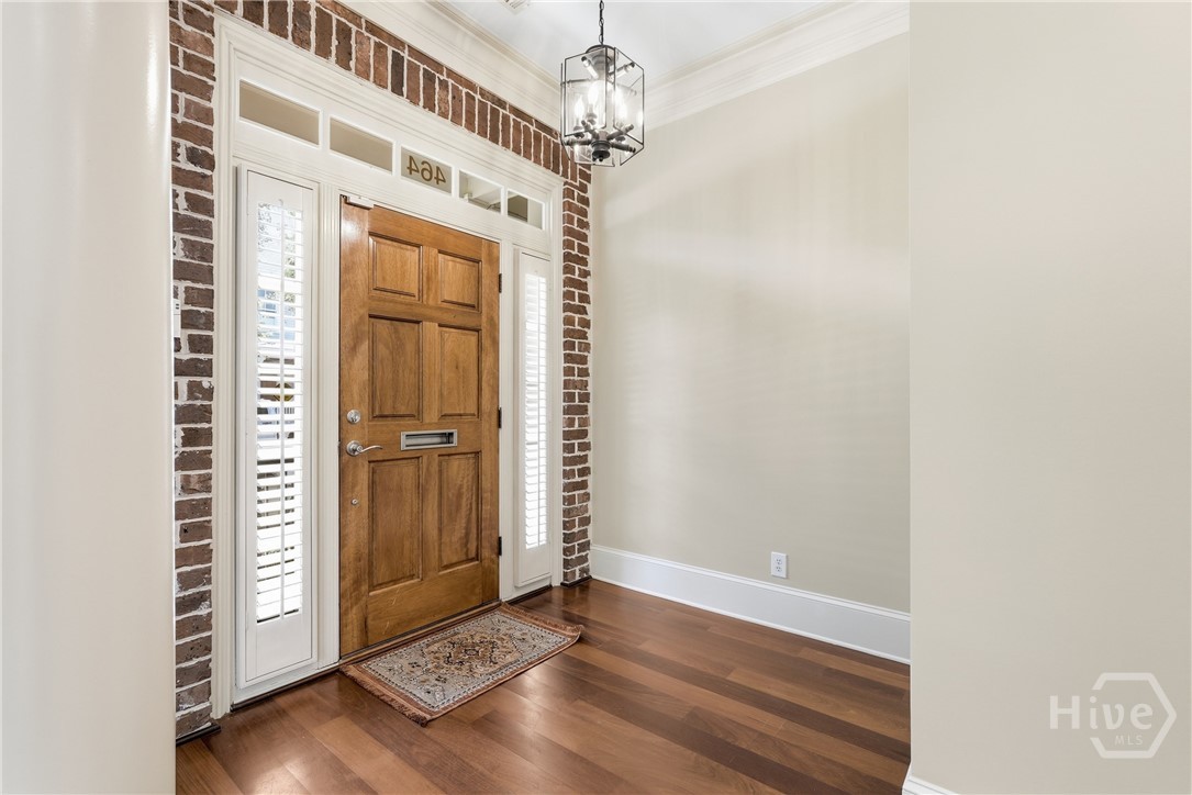 464 Montgomery Street Property Photo 7