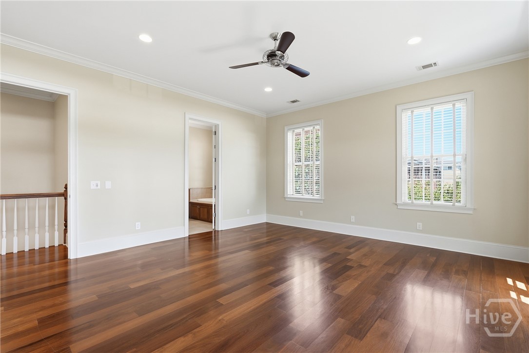 464 Montgomery Street Property Photo 25