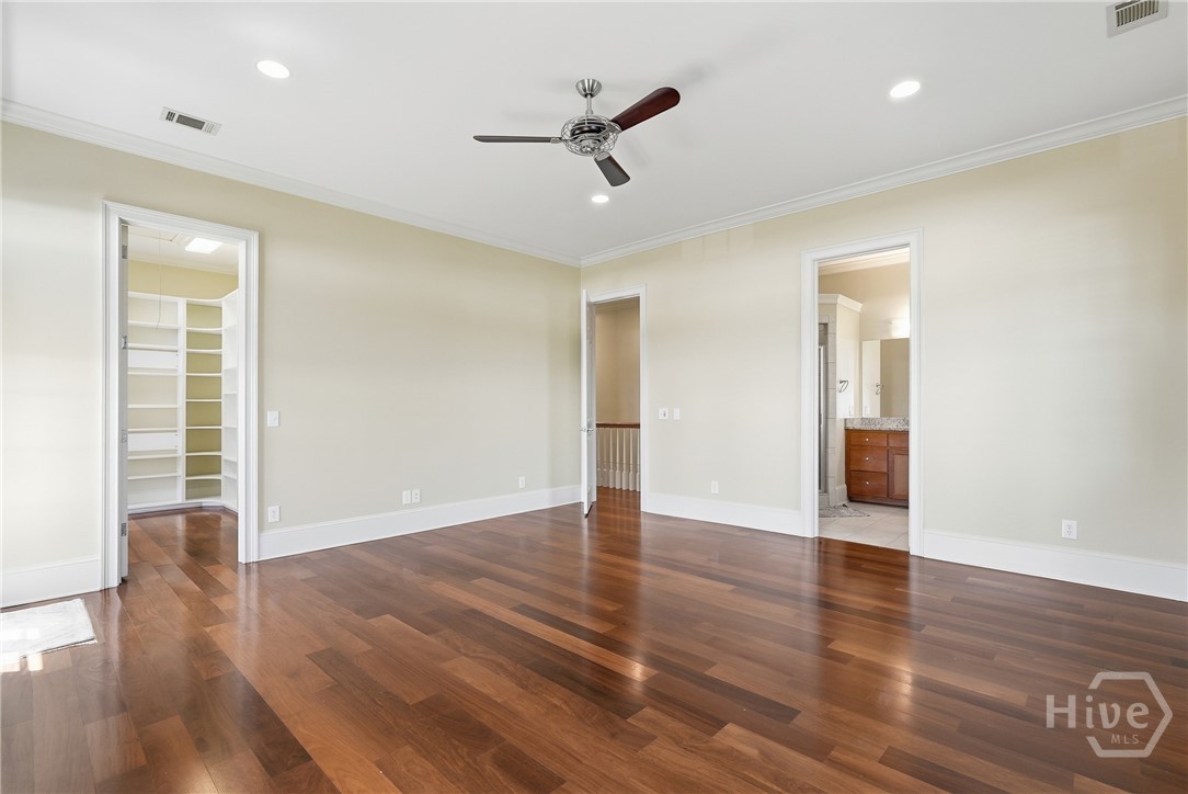 464 Montgomery Street Property Photo 26