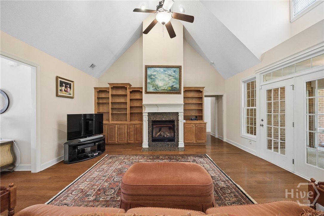 6 Misty Marsh Court Property Photo 10