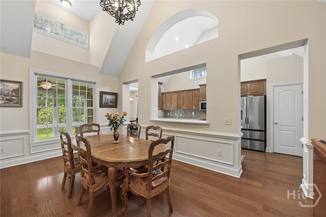 6 Misty Marsh Court Property Photo 13