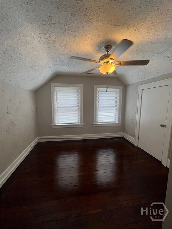 611 E 37th Street Property Photo 2