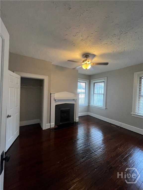 611 E 37th Street Property Photo 5