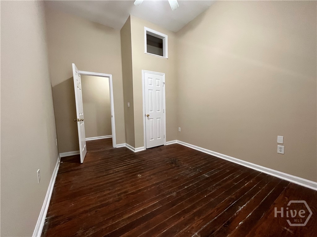 825 E Henry Street A Property Photo 6