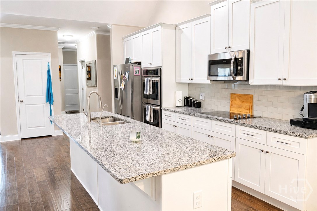 144 Sapphire Circle Property Photo 3