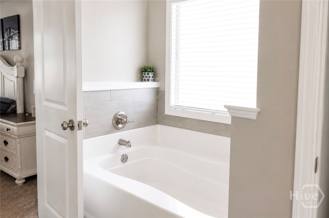 144 Sapphire Circle Property Photo 25