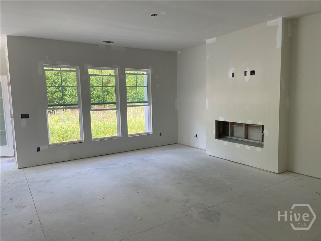 174 Como Drive Property Photo 2