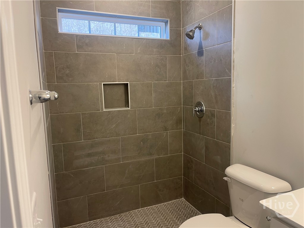 174 Como Drive Property Photo 4