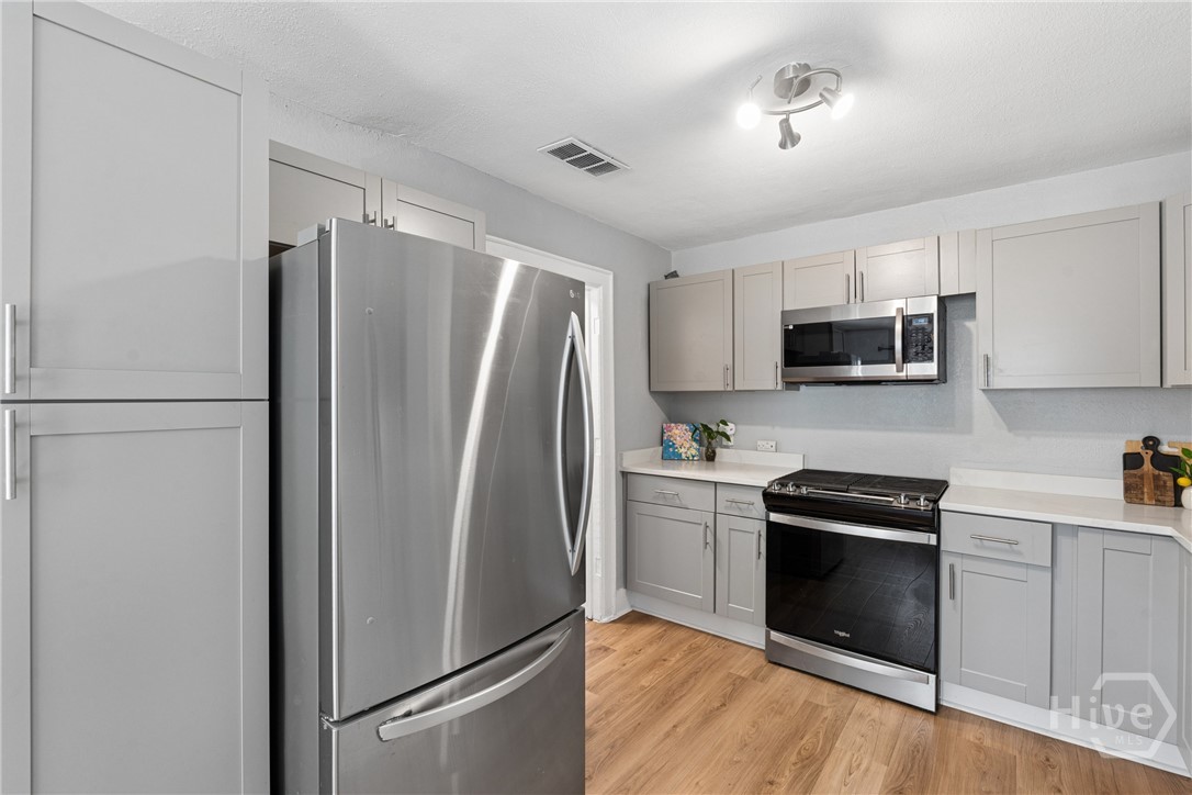 1406 E 34th Street Property Photo 12