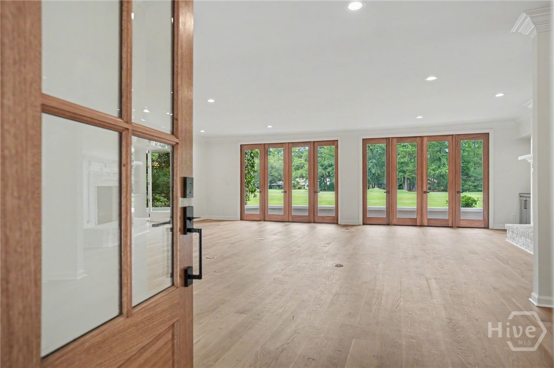 6 Hardwicke Lane Property Photo 5