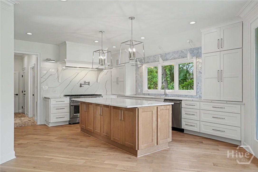6 Hardwicke Lane Property Photo 10