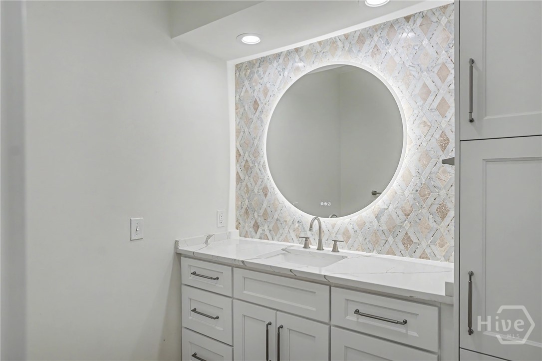 6 Hardwicke Lane Property Photo 24