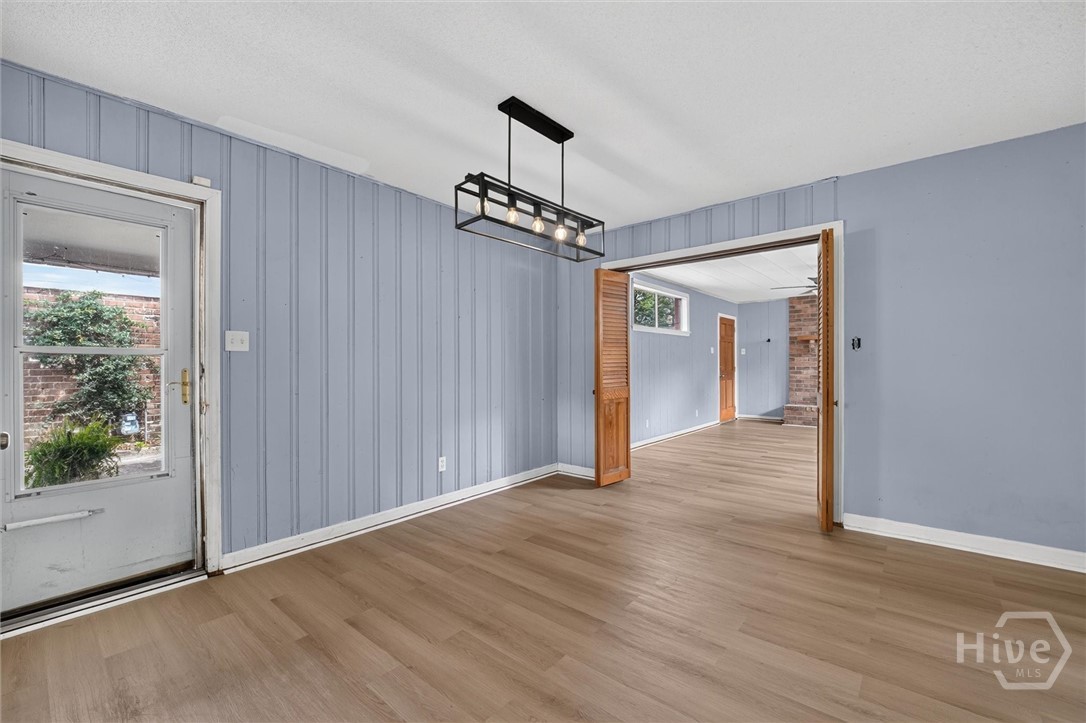 2211 Walz Drive Property Photo 8