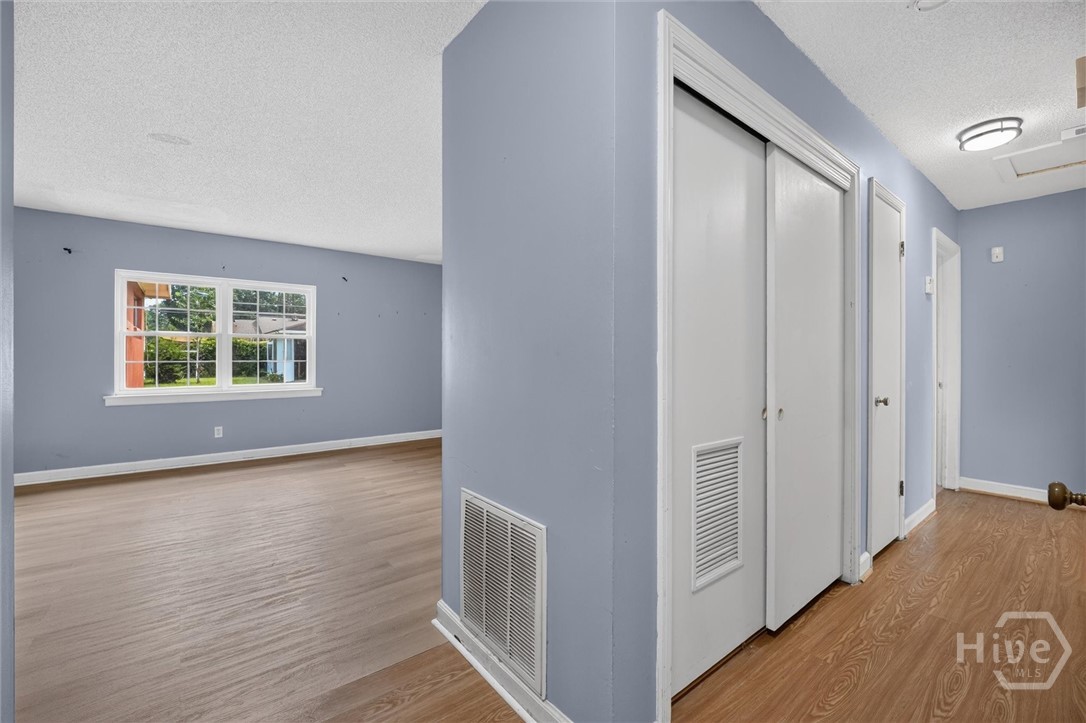 2211 Walz Drive Property Photo 16