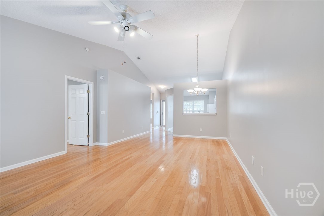 122 River Pointe Drive Property Photo 5