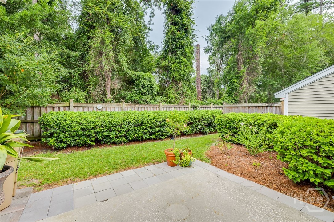 122 River Pointe Drive Property Photo 11