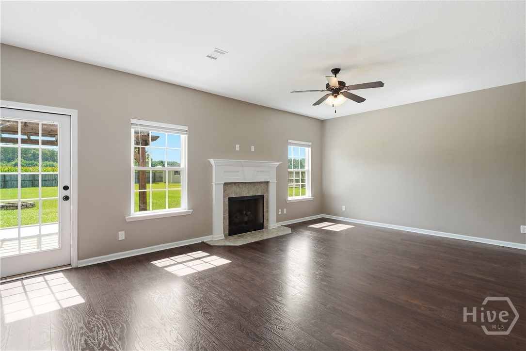 110 Dove Run Drive Ne Property Photo 6