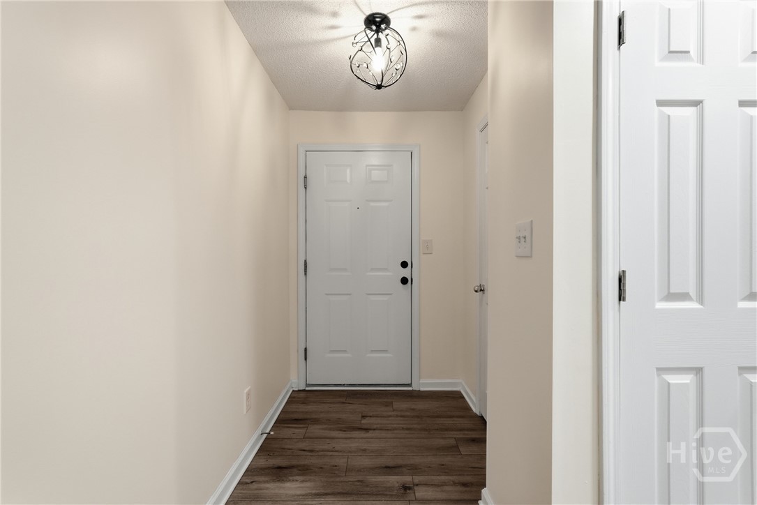 3302 Walden Park Drive Property Photo 3