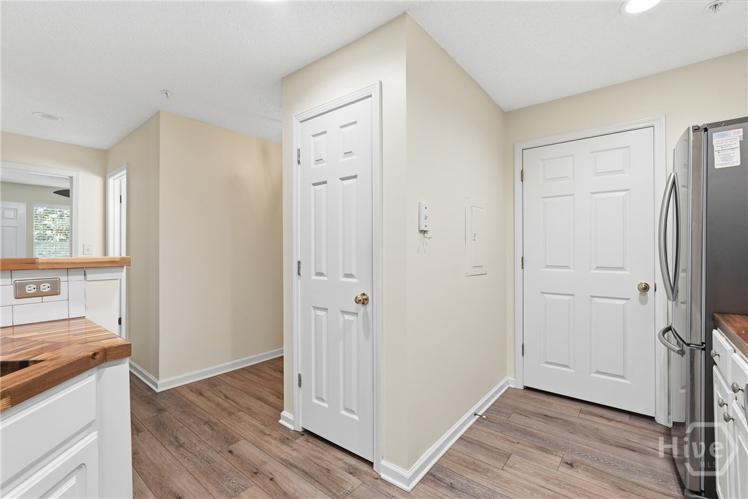 3302 Walden Park Drive Property Photo 9