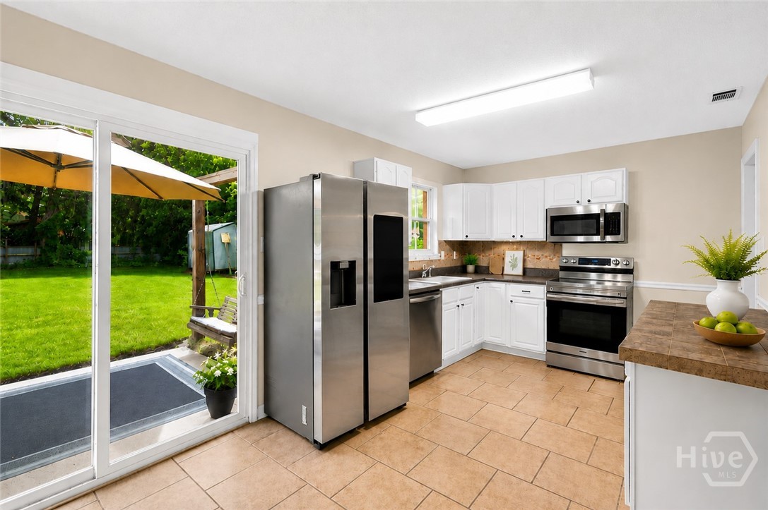 802 Walthour Road Property Photo 10