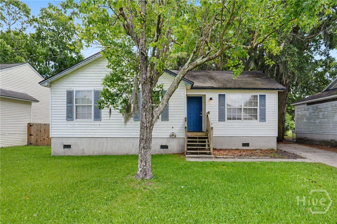 111 Crossover Lane Property Photo 2
