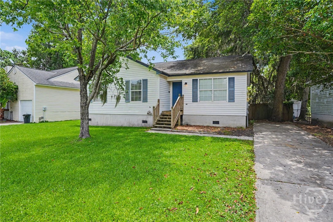 111 Crossover Lane Property Photo 3