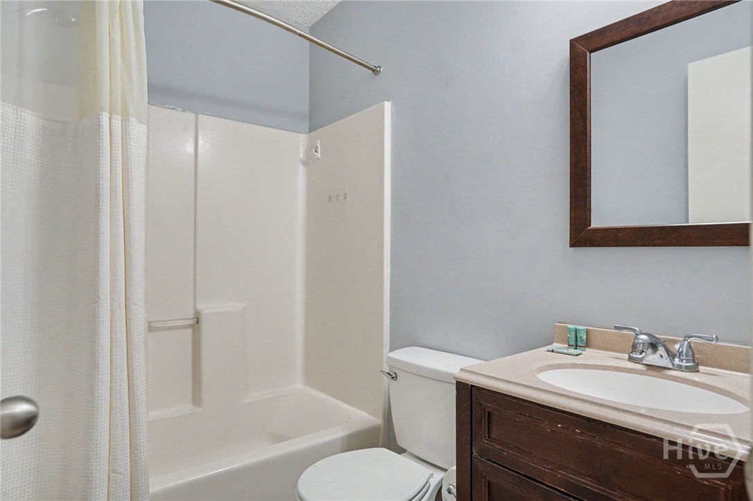111 Crossover Lane Property Photo 18