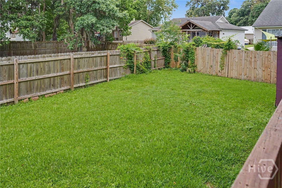 111 Crossover Lane Property Photo 22