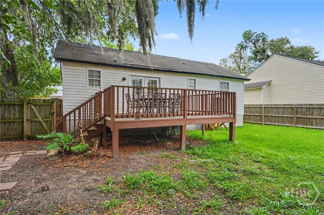 111 Crossover Lane Property Photo 23