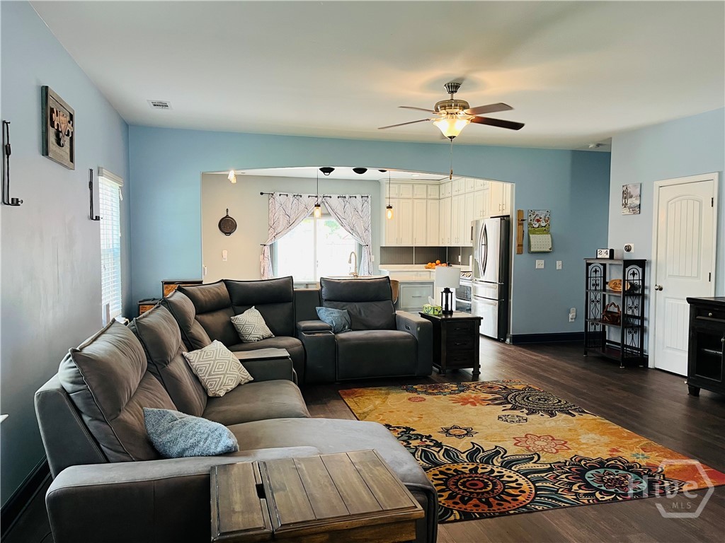 120 Lynwood Lane Property Photo 8