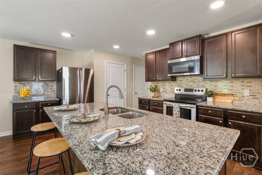 223 Bellflower Circle Property Photo 6