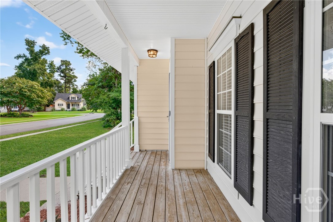 19 Cottage Court Property Photo 4