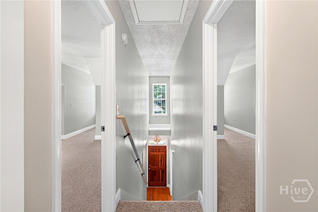 19 Cottage Court Property Photo 27