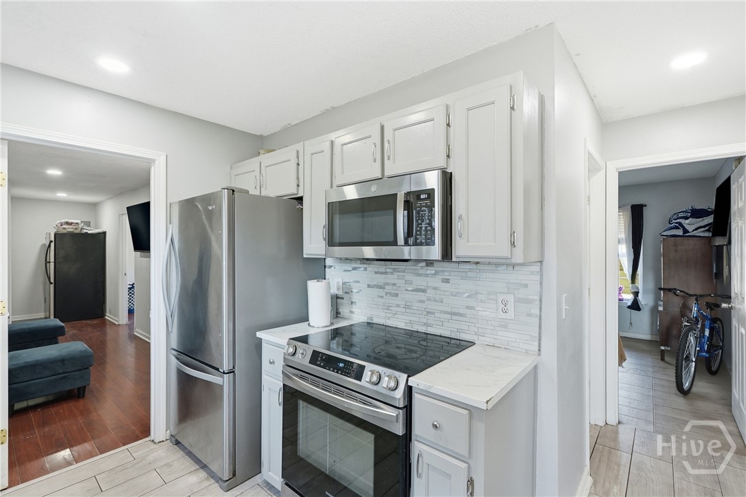 126 Bluelake Boulevard Property Photo 8