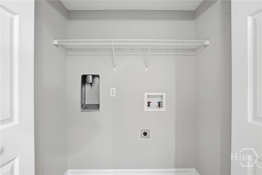 108 Coach House Square Property Photo 25
