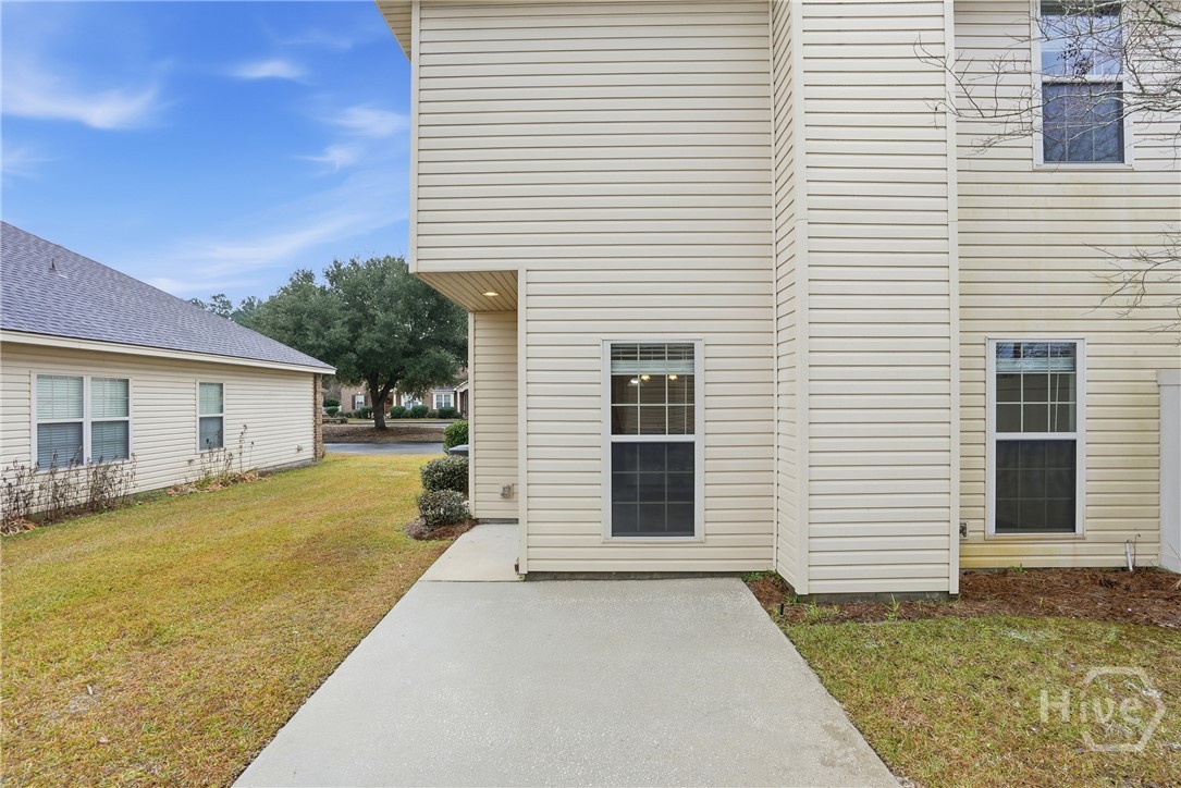 108 Coach House Square Property Photo 27