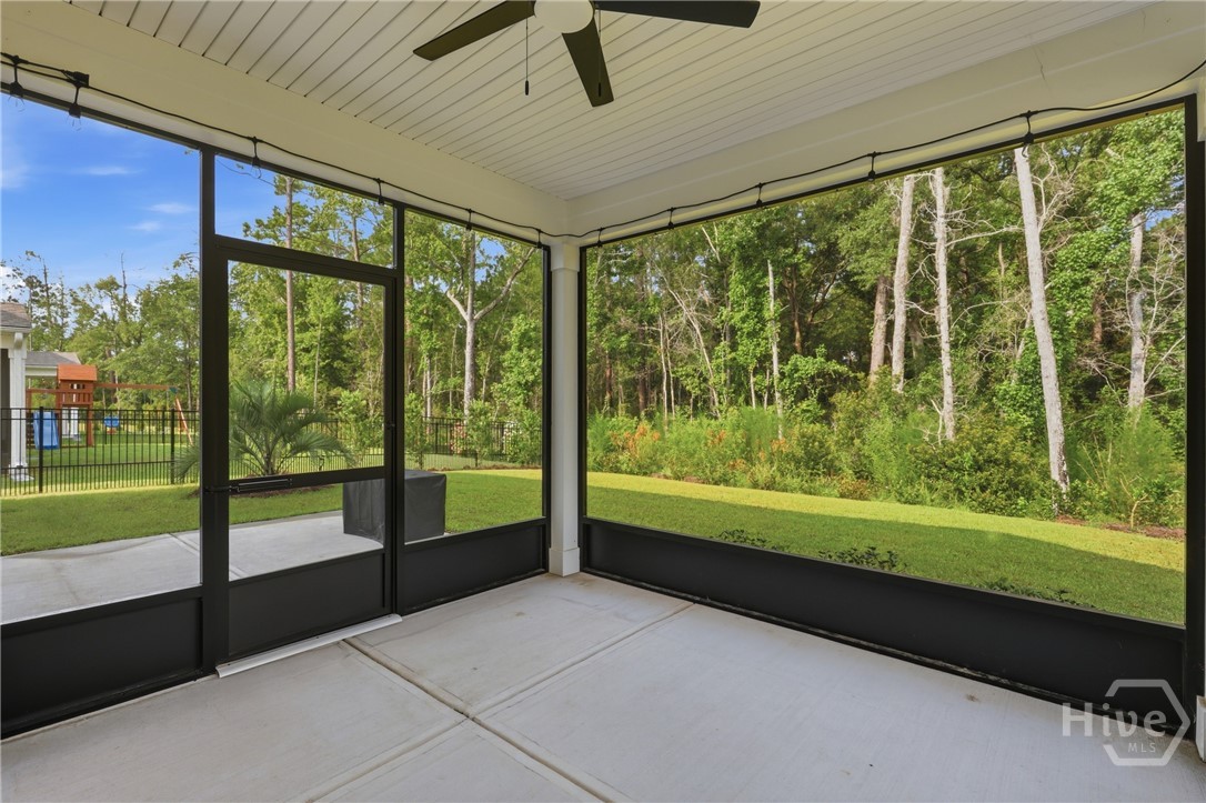 290 Monterey Loop Drive Property Photo 29
