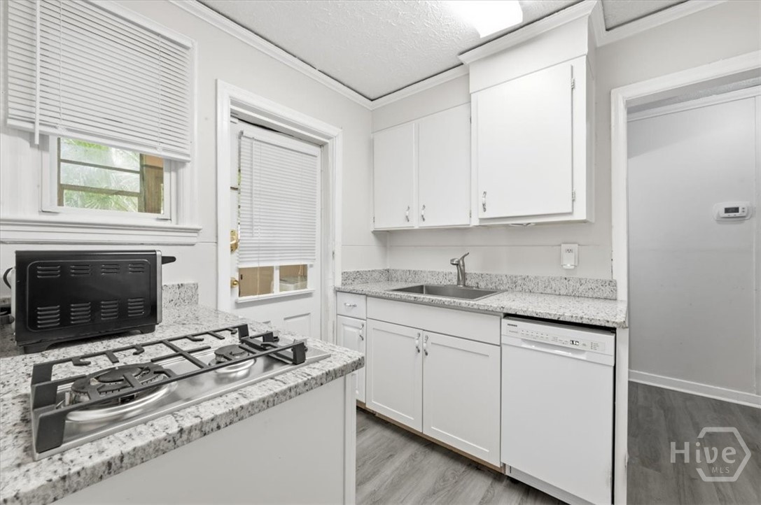 2123 Utah Street Property Photo 8