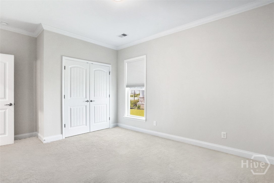 155 Champlain Drive Property Photo 17