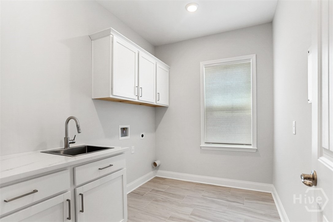 155 Champlain Drive Property Photo 21