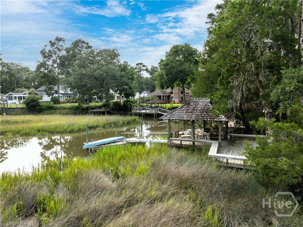 205 Suncrest Boulevard Property Photo 9