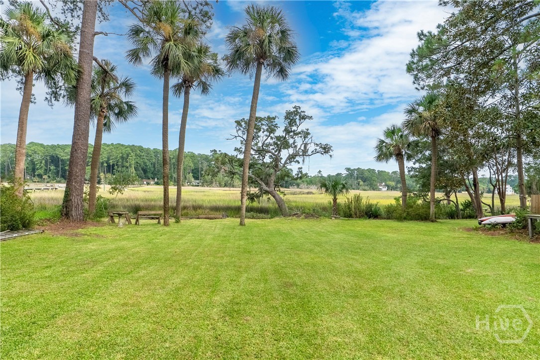 205 Suncrest Boulevard Property Photo 12