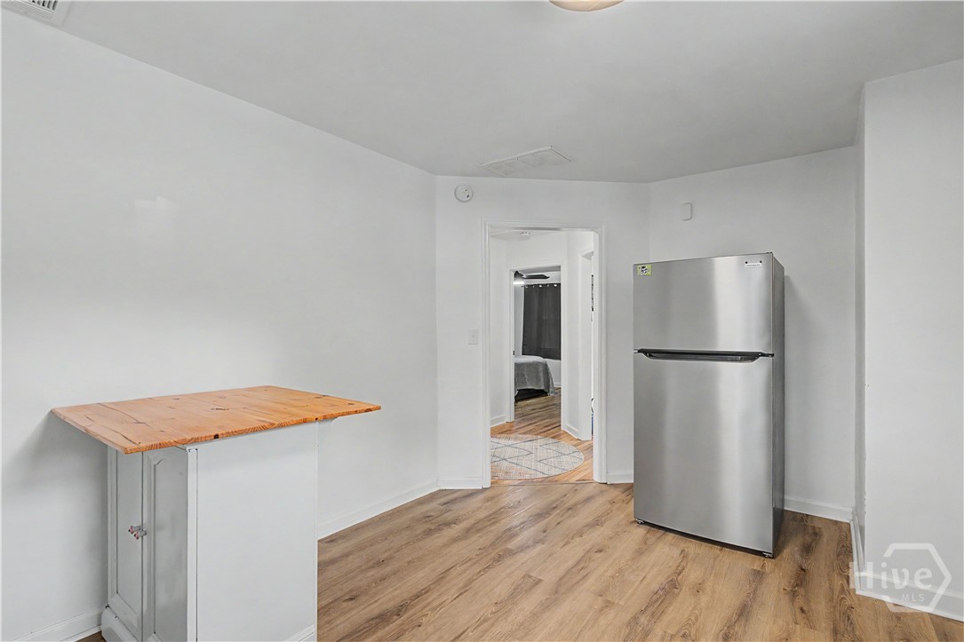 1301 E 68th Street Property Photo 22